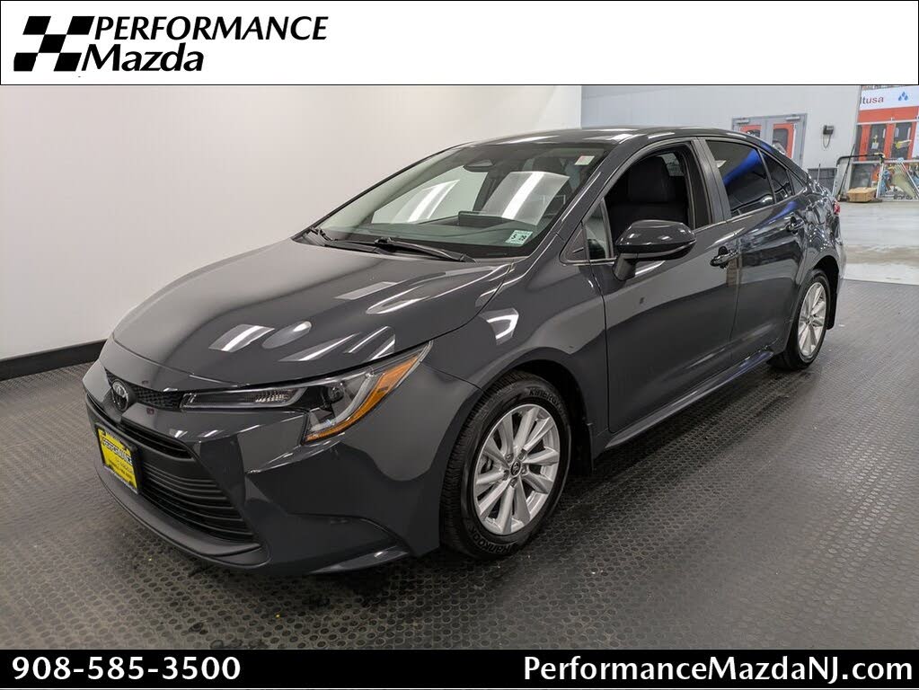 2024 Toyota Corolla LE FWD