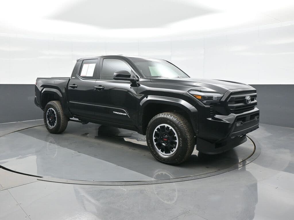 2025 Toyota Tacoma SR5 Double Cab 4WD
