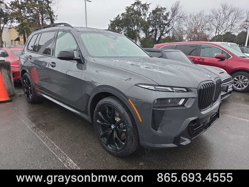 2026 BMW X7 M60i AWD
