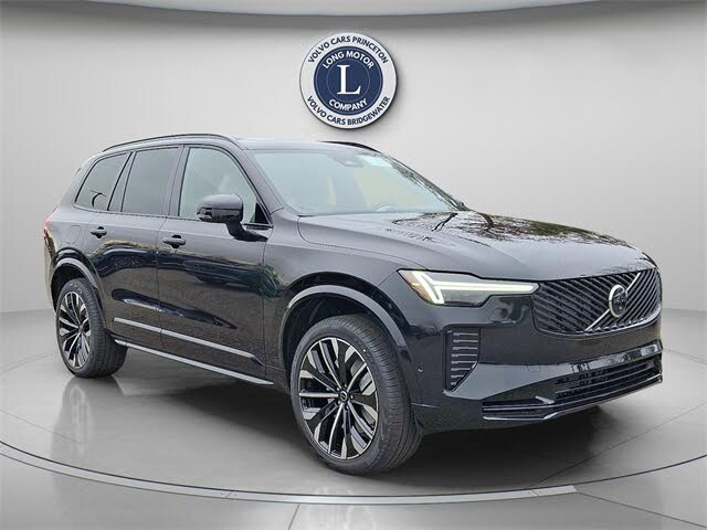 2026 Volvo XC90 B6 Ultra Dark 6-Passenger AWD
