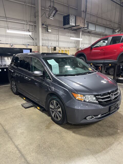 2016 Honda Odyssey Touring FWD