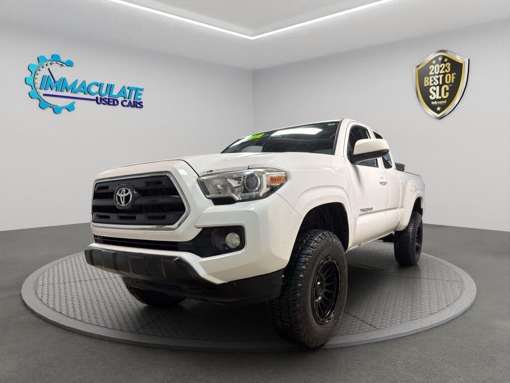 2016 Toyota Tacoma Access Cab V6 SR5 4WD
