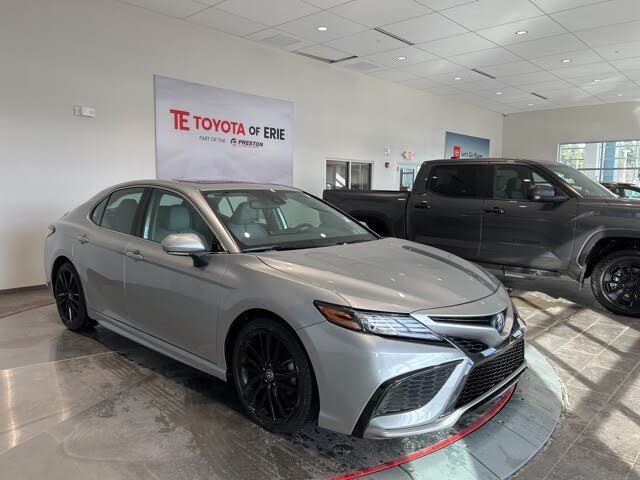 2022 Toyota Camry Hybrid XSE FWD