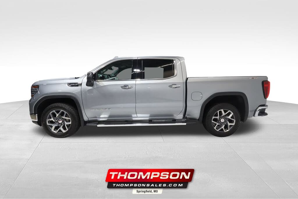 2023 GMC Sierra 1500 SLT Crew Cab 4WD