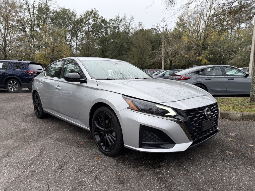 2023 Nissan Altima 2.5 SR FWD