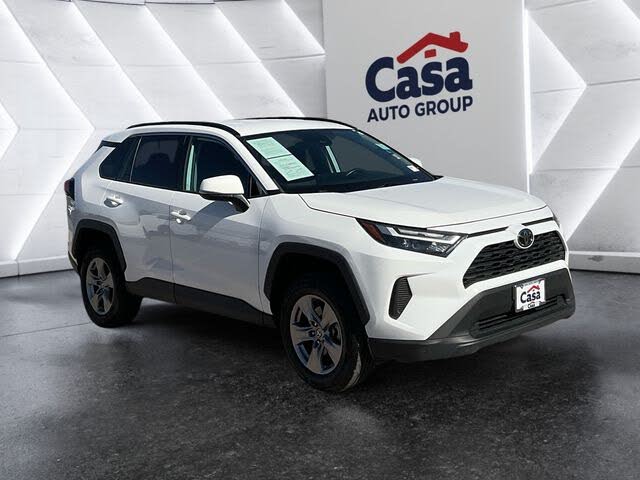2023 Toyota RAV4 XLE FWD