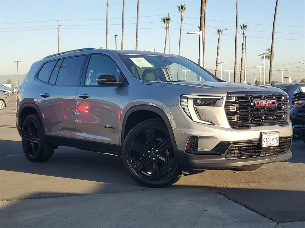 2025 GMC Acadia Elevation FWD