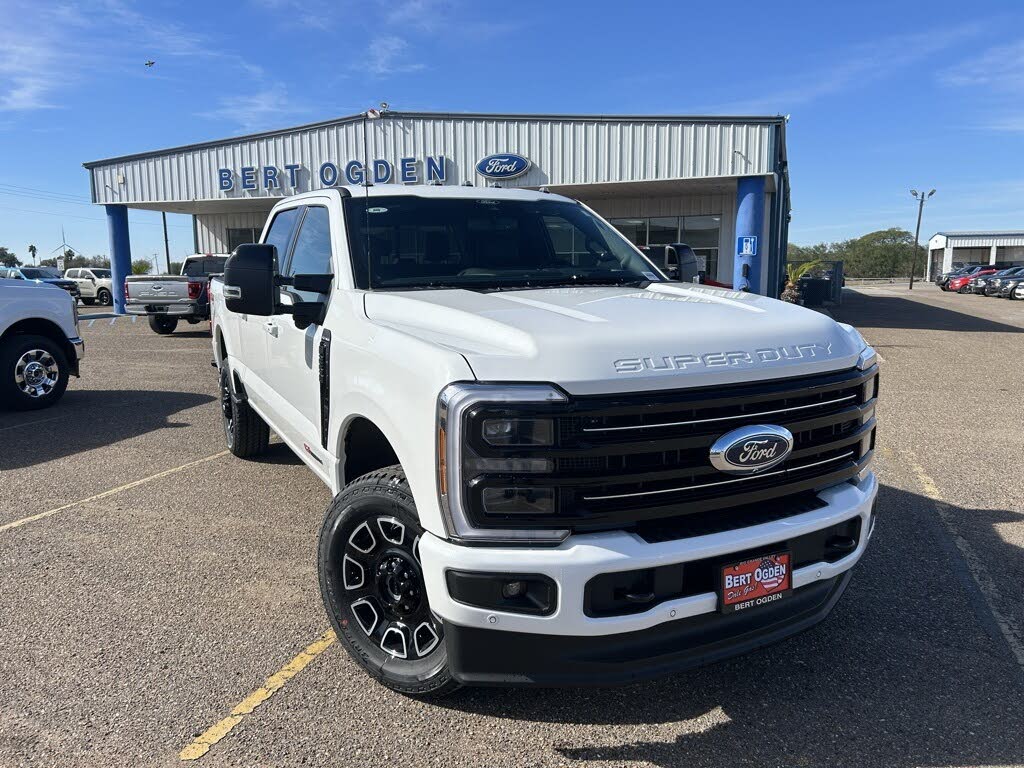 2026 Ford F-250 Super Duty Platinum Crew Cab 4WD