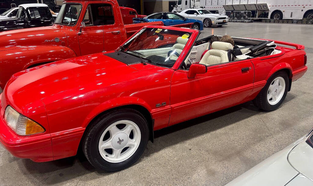 1992 Ford Mustang LX 5.0 Convertible RWD