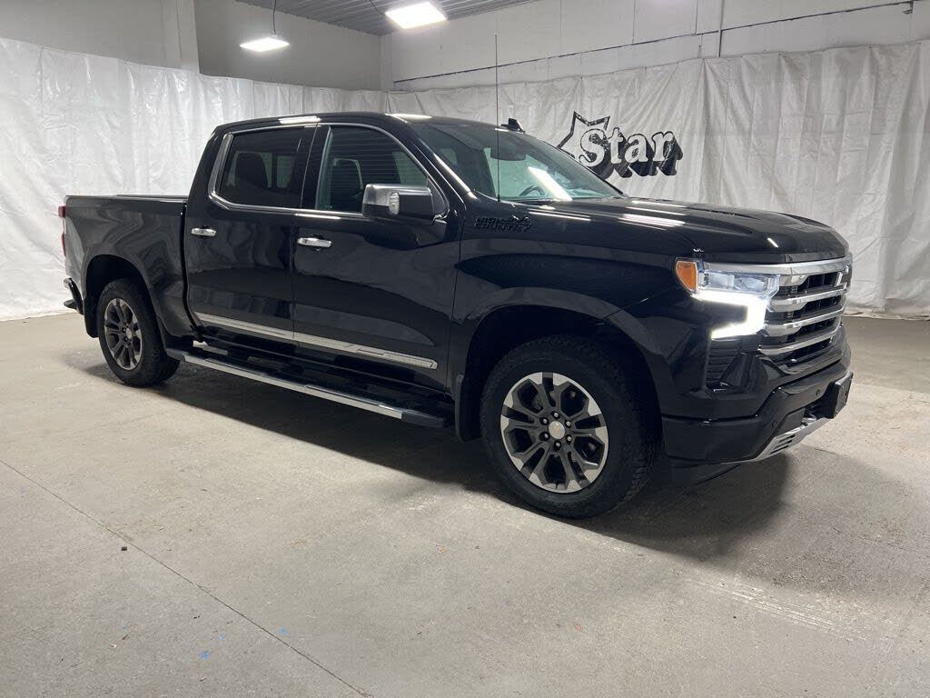 2023 Chevrolet Silverado 1500 High Country Crew Cab 4WD