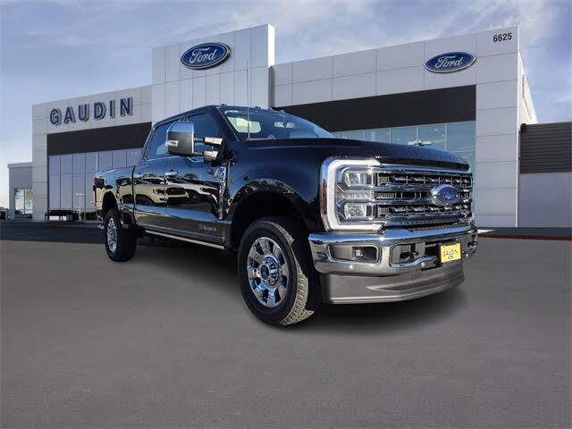 2025 Ford F-350 Super Duty Lariat Crew Cab 4WD