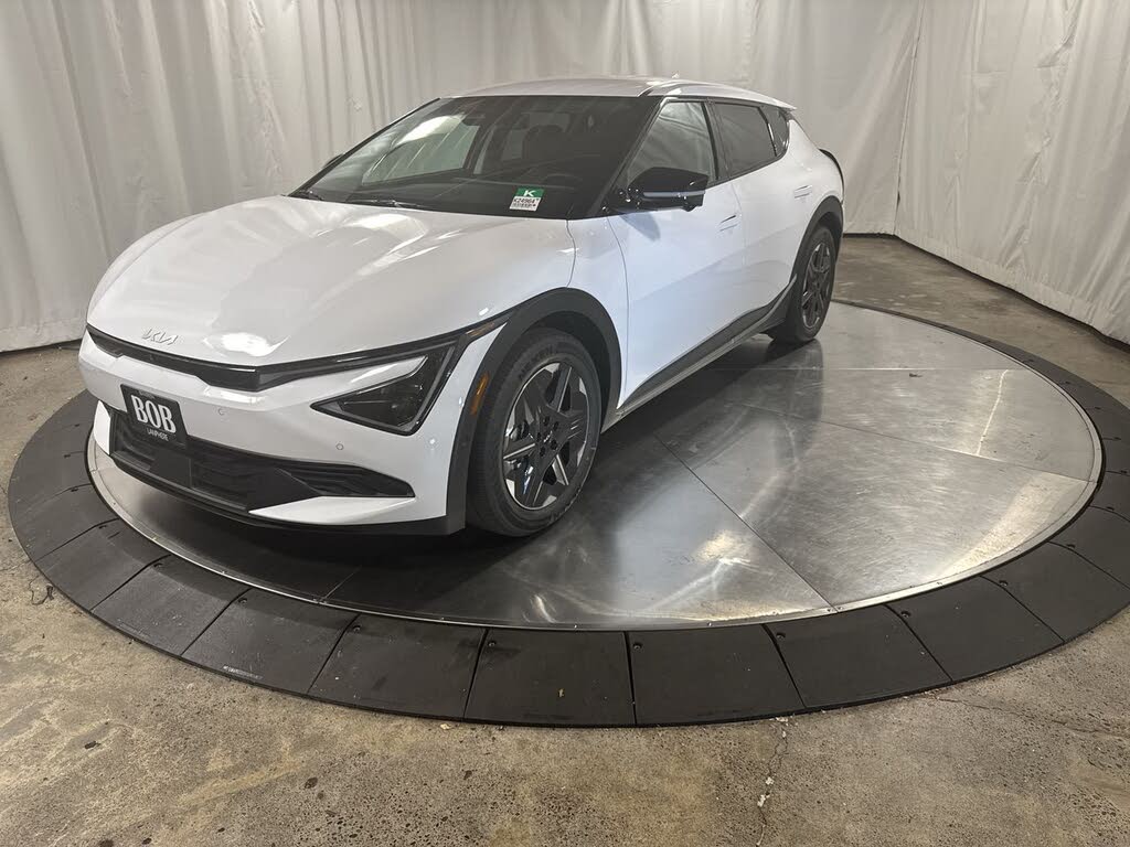 2025 Kia EV6 Light Long Range AWD