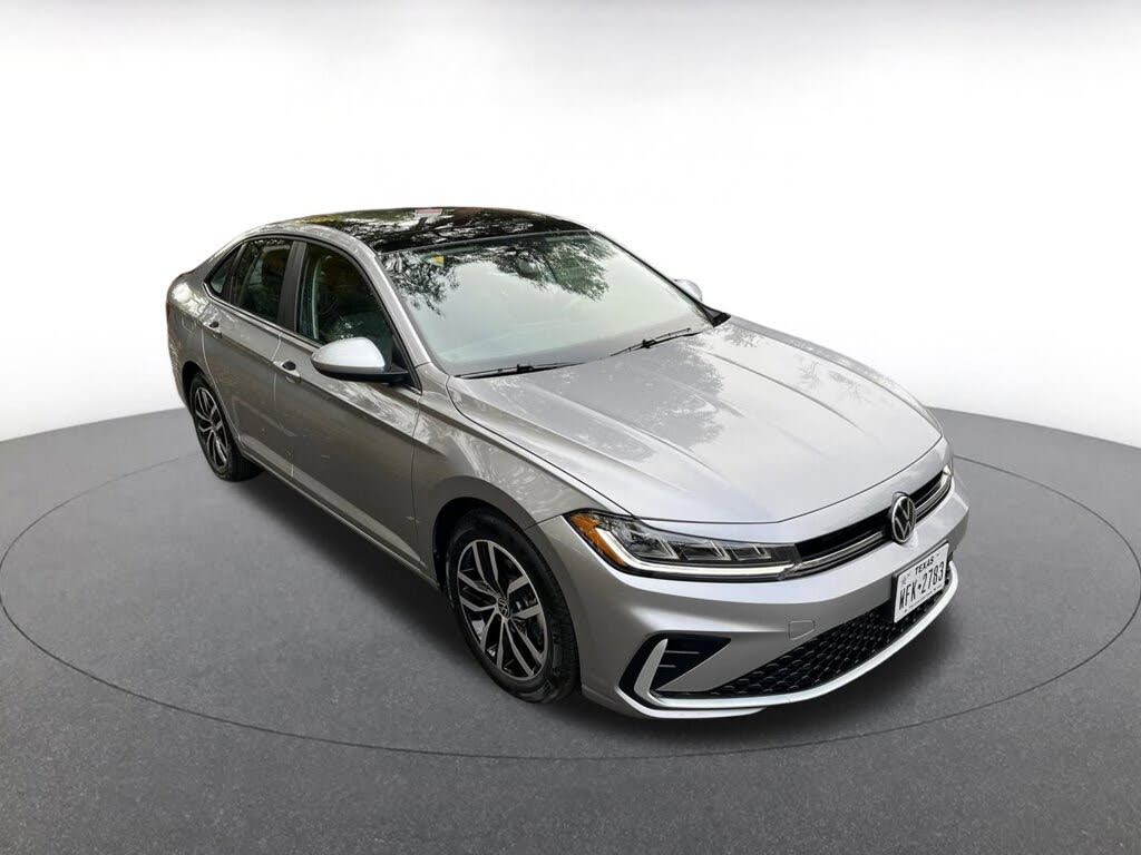 2025 Volkswagen Jetta SE FWD