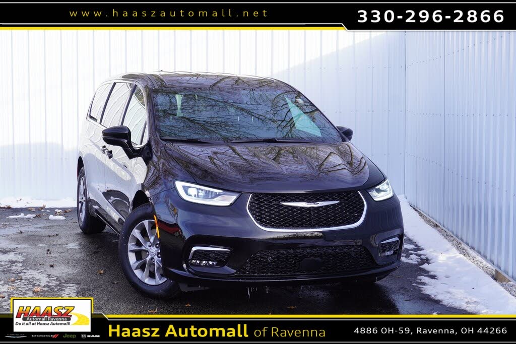 2026 Chrysler Pacifica Select AWD