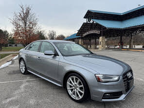 Audi A4 2.0T quattro Premium Plus AWD