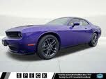 Dodge Challenger SXT AWD