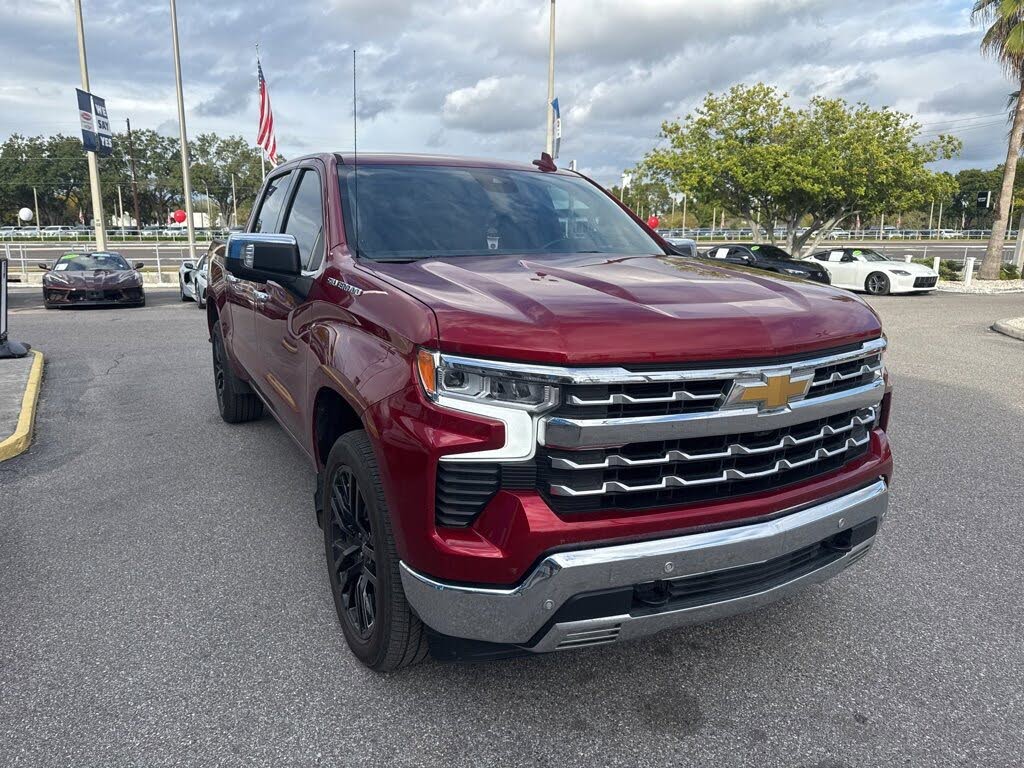 2024 Chevrolet Silverado 1500 LTZ Crew Cab 4WD
