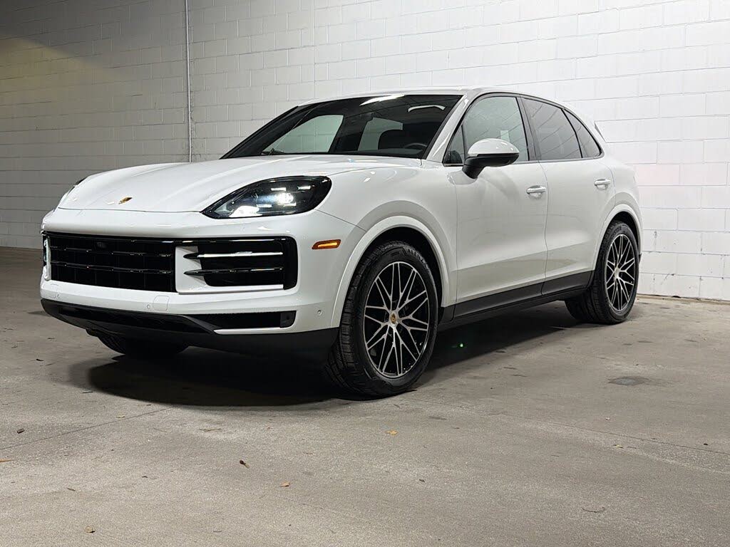 2025 Porsche Cayenne AWD