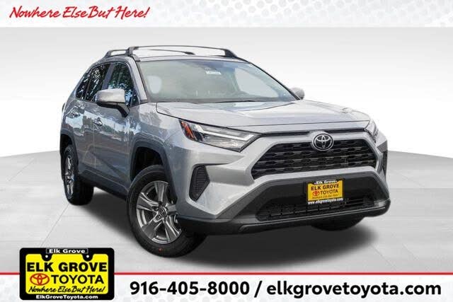 2025 Toyota RAV4 XLE FWD