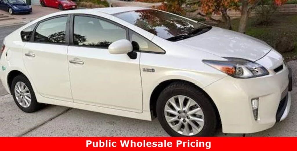 2015 Toyota Prius Plug-In Hybrid Base