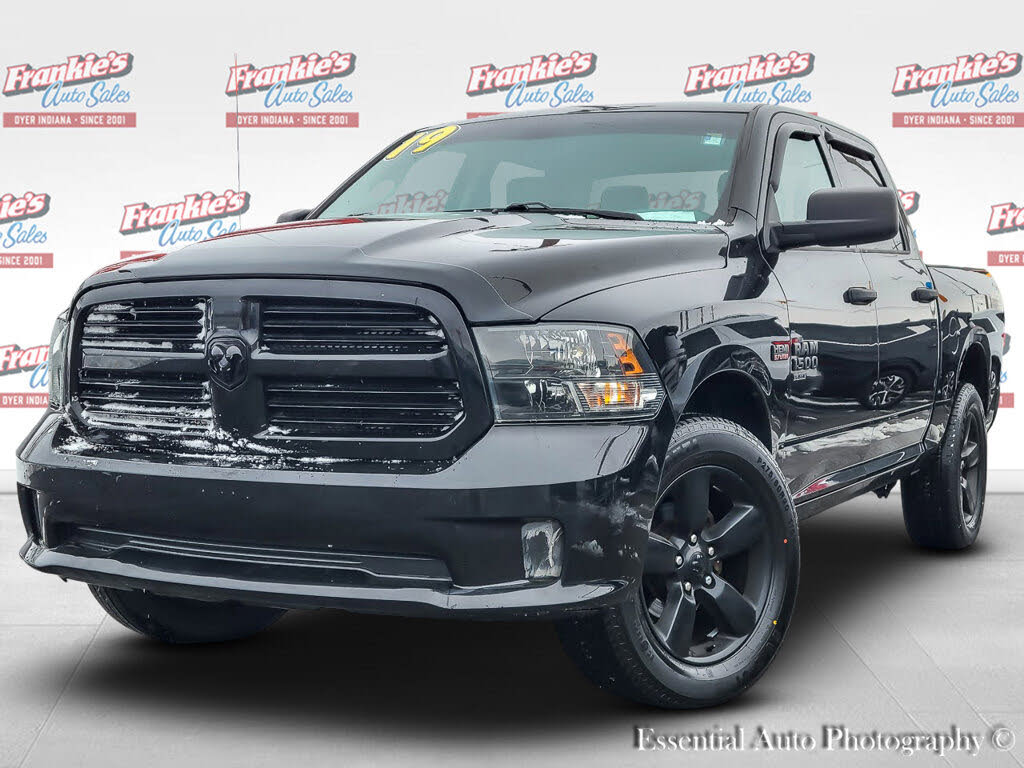 2019 RAM 1500 Classic Express Crew Cab 4WD
