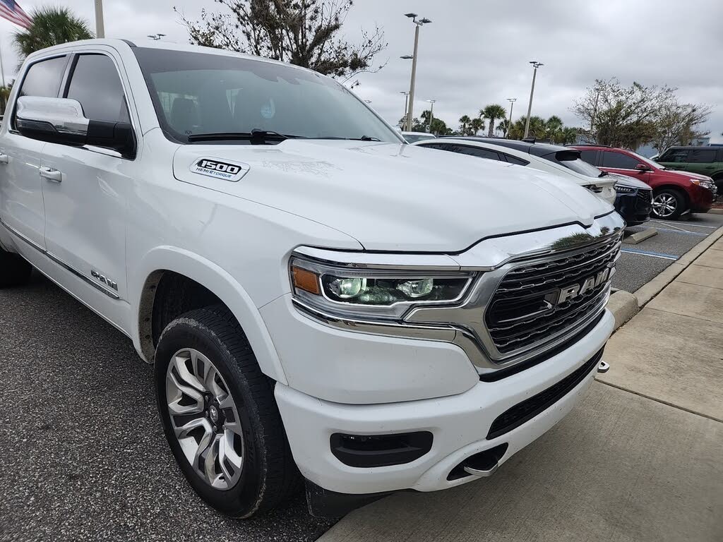 2024 RAM 1500 Limited Crew Cab 4WD
