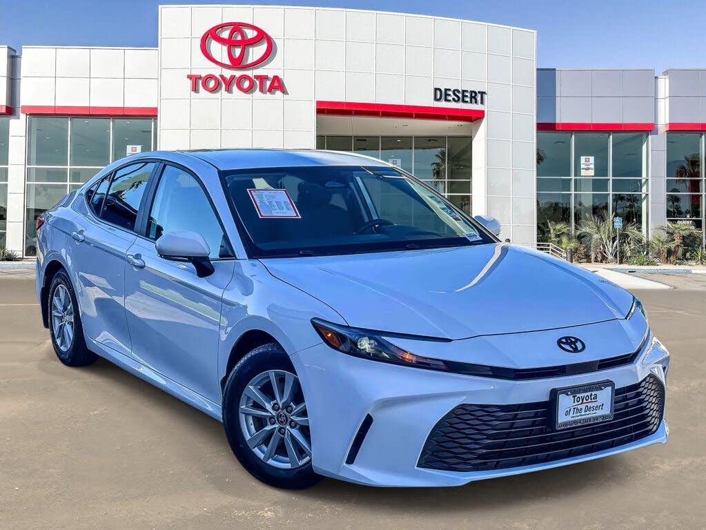 2025 Toyota Camry LE FWD