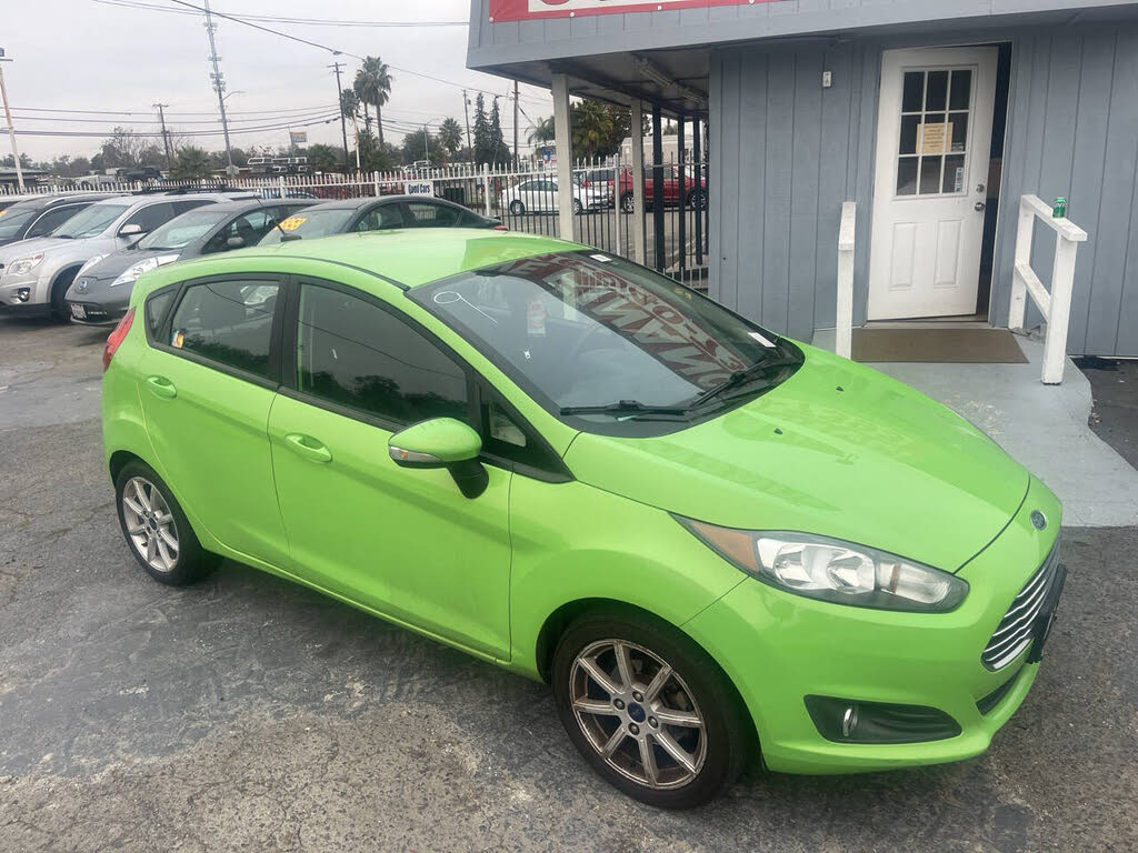 2015 Ford Fiesta SE Hatchback