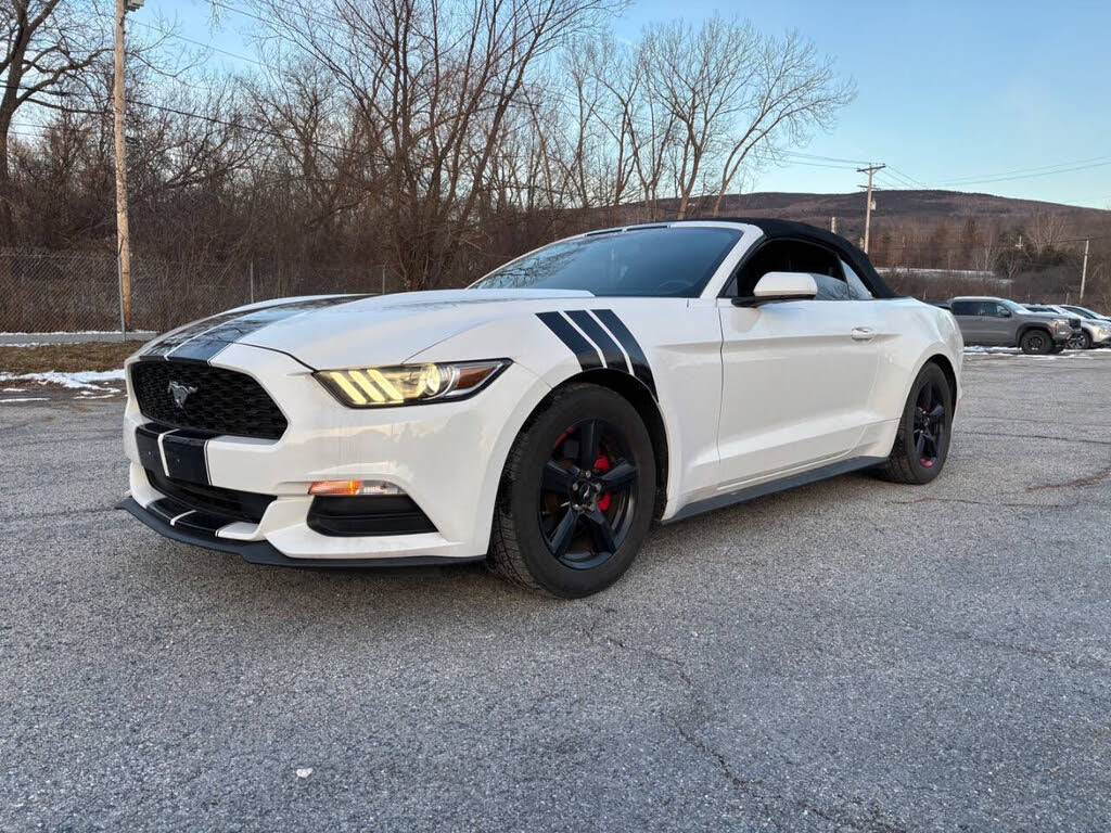 2016 Ford Mustang V6 Convertible RWD