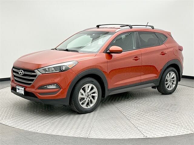 2016 Hyundai Tucson 2.0L SE AWD with Beige Seats
