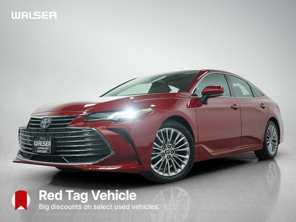 2022 Toyota Avalon Hybrid Limited FWD