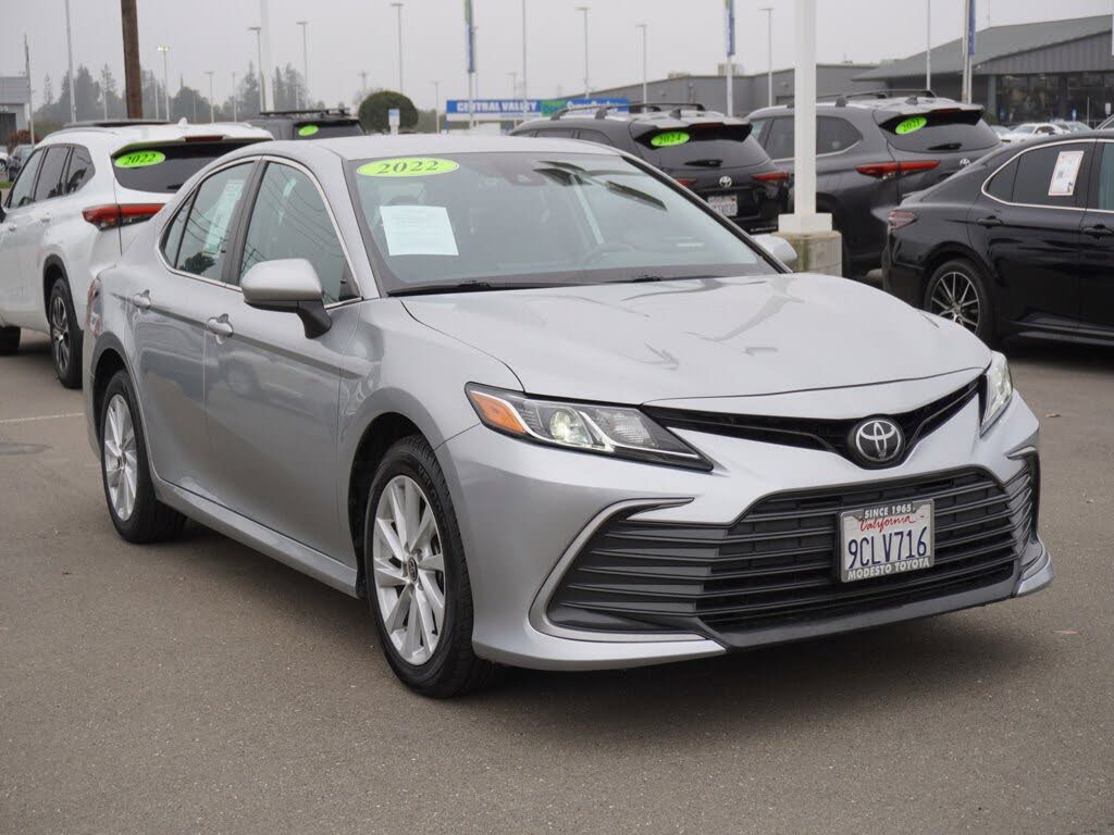 2022 Toyota Camry LE AWD