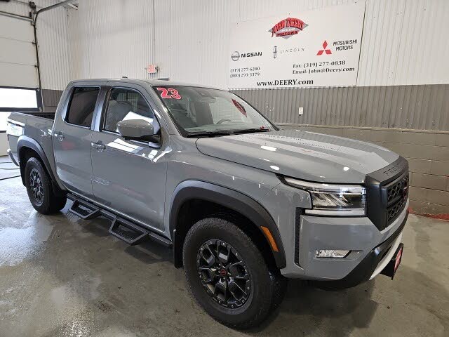 2023 Nissan Frontier PRO-4X Crew Cab 4WD