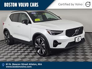Volvo XC40 B5 Ultimate Dark Theme AWD
