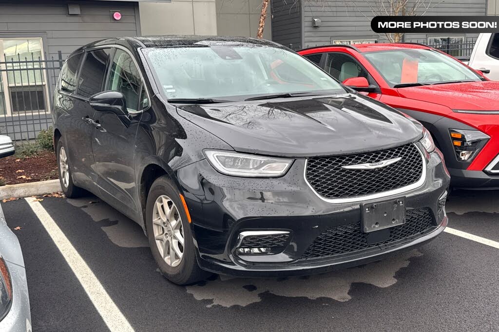2024 Chrysler Pacifica Touring L FWD