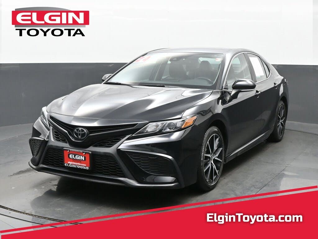 2024 Toyota Camry SE FWD