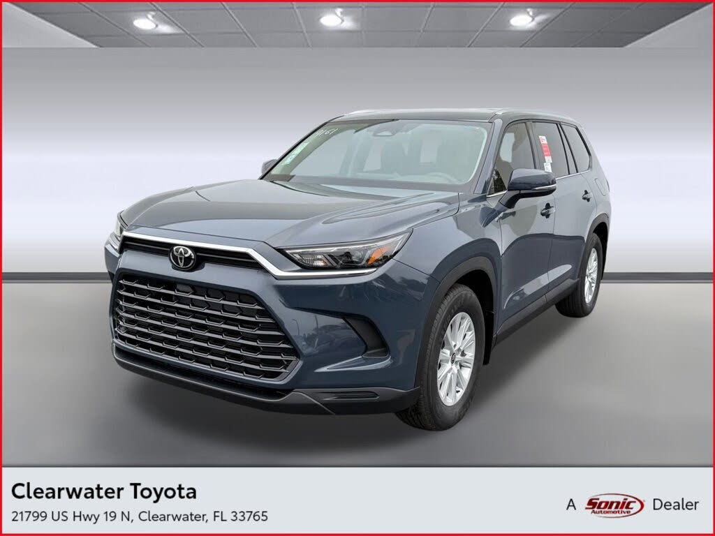2026 Toyota Grand Highlander LE FWD
