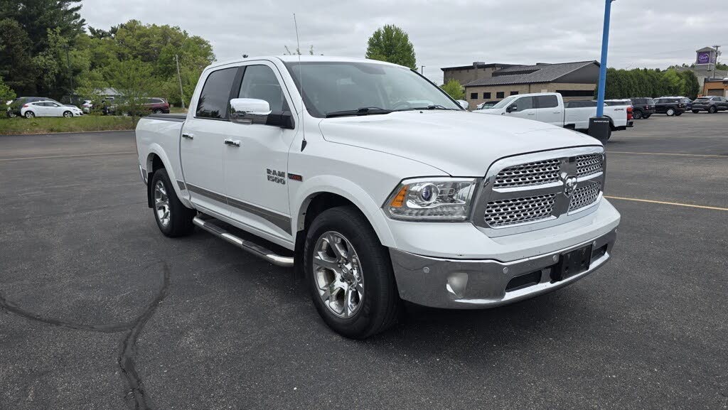 2017 RAM 1500 Laramie Crew Cab 4WD