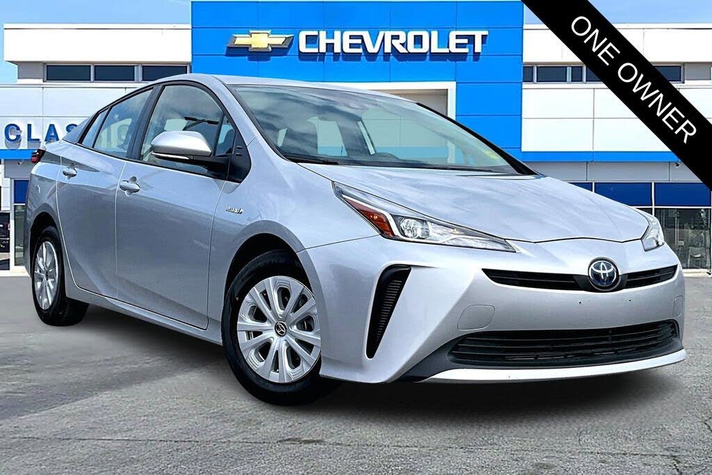 2019 Toyota Prius LE FWD