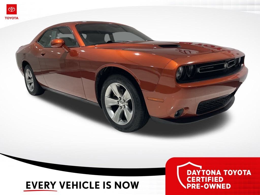 2022 Dodge Challenger SXT RWD