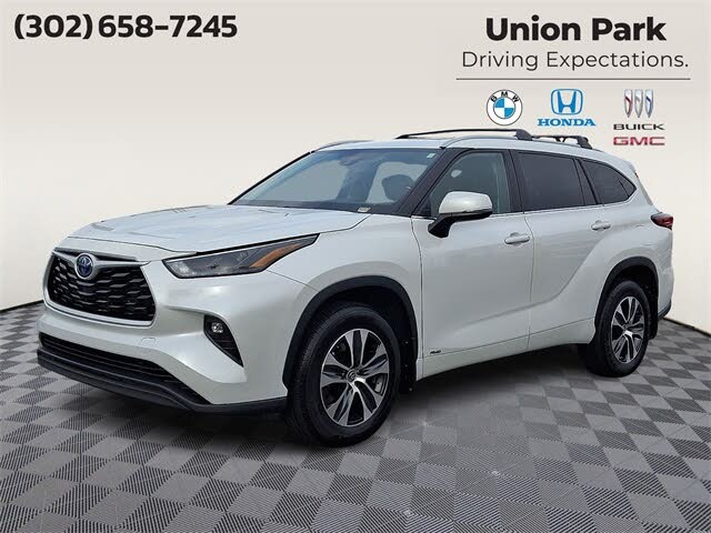2022 Toyota Highlander Hybrid XLE AWD