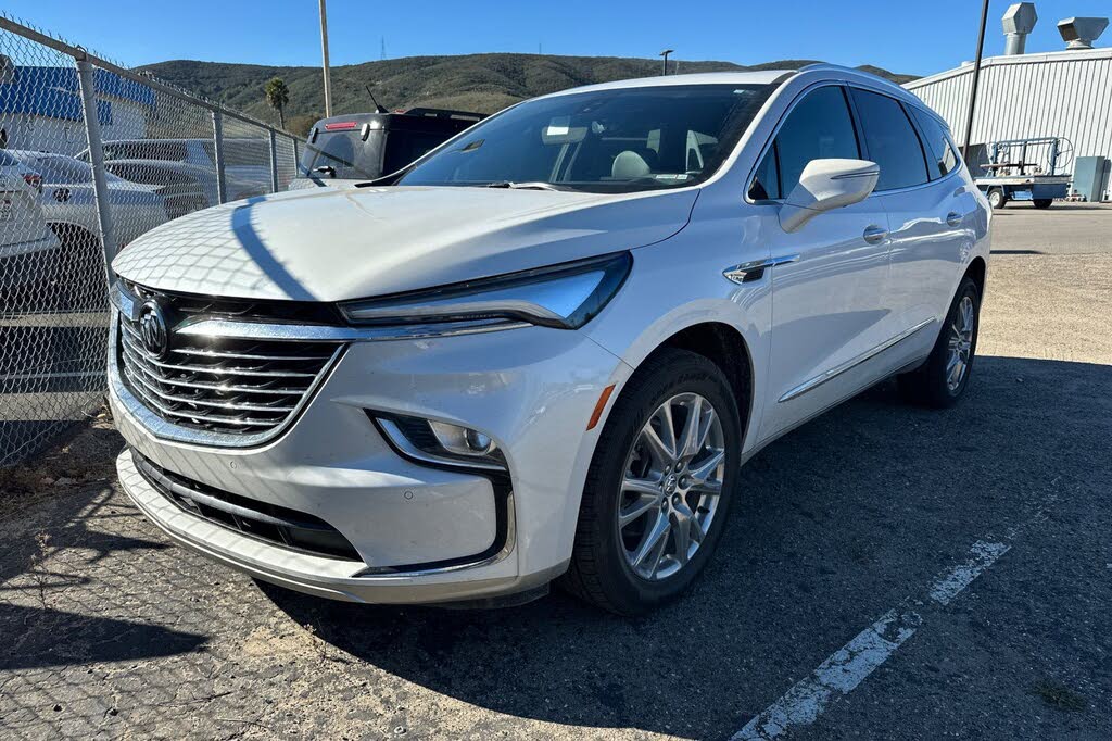 2023 Buick Enclave Premium AWD