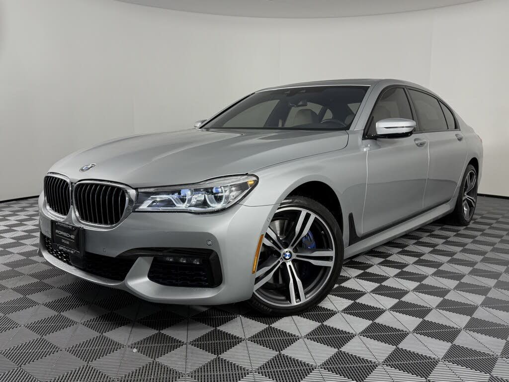 2017 BMW 7 Series 750i RWD