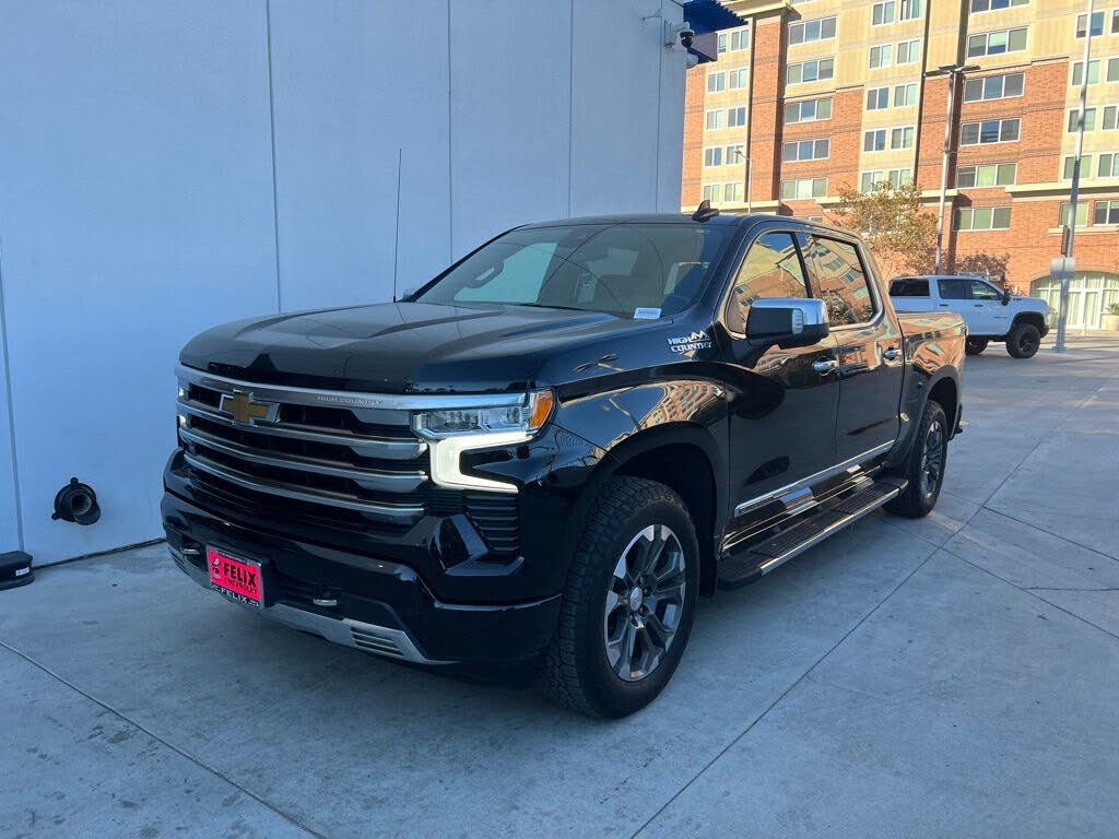 2022 Chevrolet Silverado 1500 High Country Crew Cab 4WD