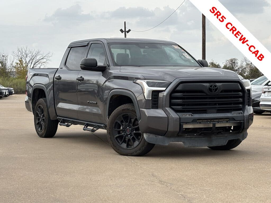 2022 Toyota Tundra SR5 CrewMax Cab 4WD