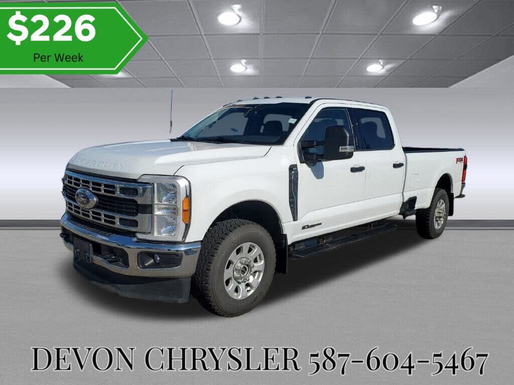 2023 Ford F-350 Super Duty XLT Crew Cab 4WD