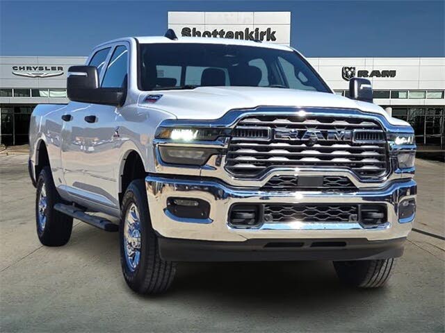 2026 RAM 2500 Tradesman Crew Cab 4WD