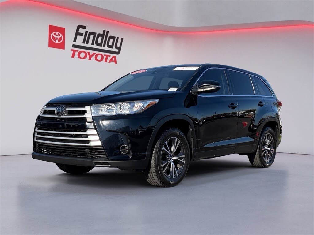 2019 Toyota Highlander LE FWD