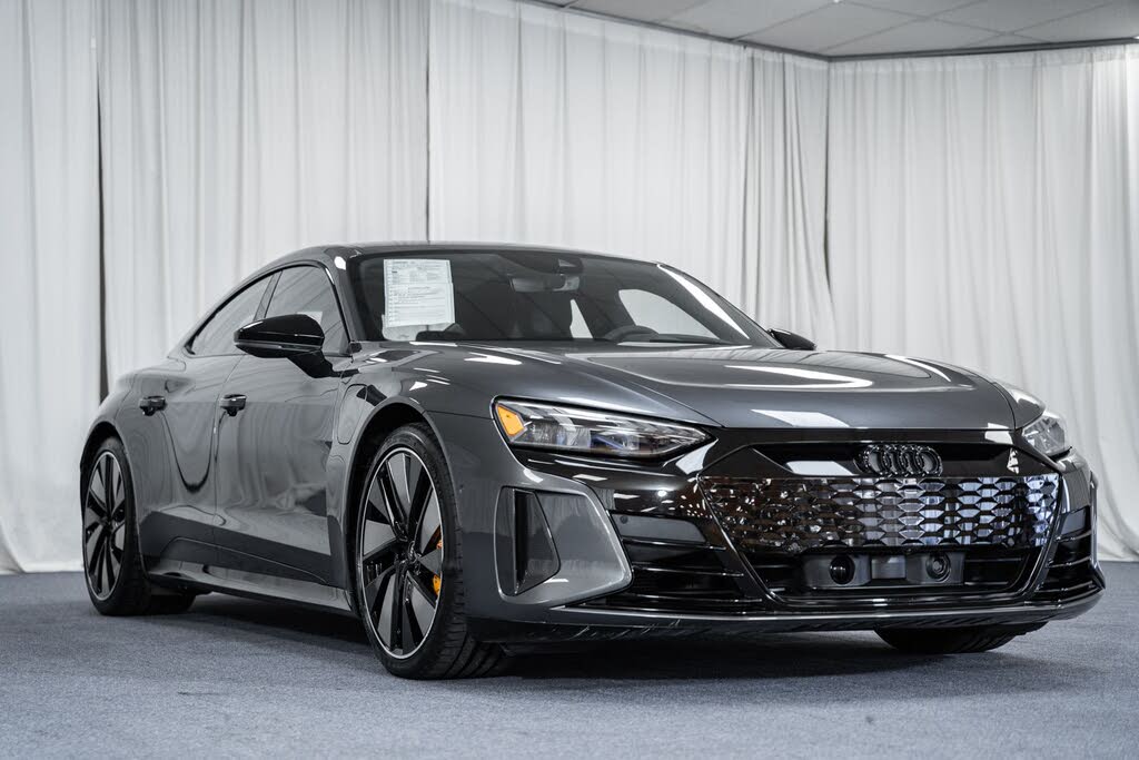 2022 Audi RS e-tron GT quattro AWD