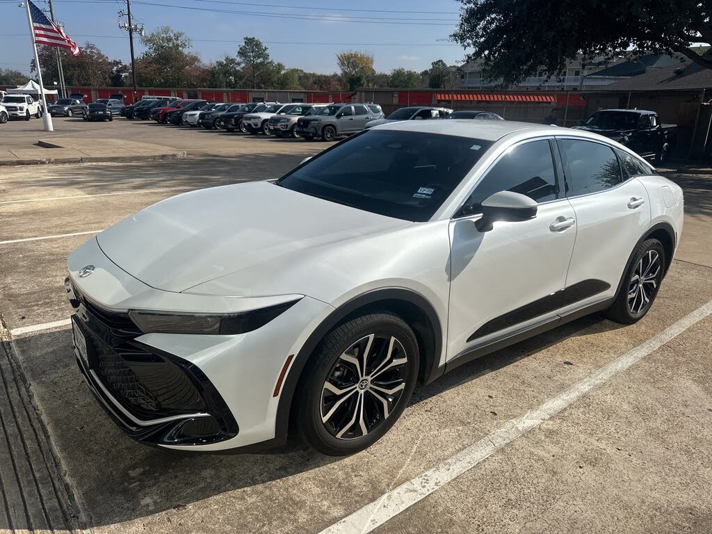 2023 Toyota Crown XLE AWD